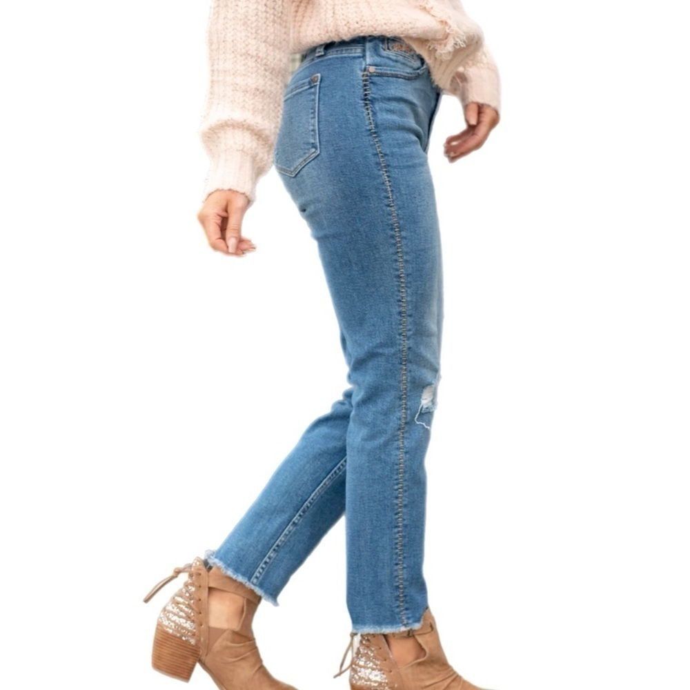 Judy Blue Howdy High Waist Boyfriend - Picture 9 of 15